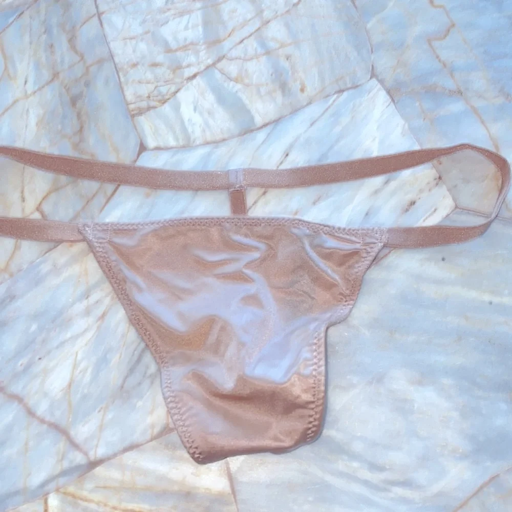 Victorias Secret string very